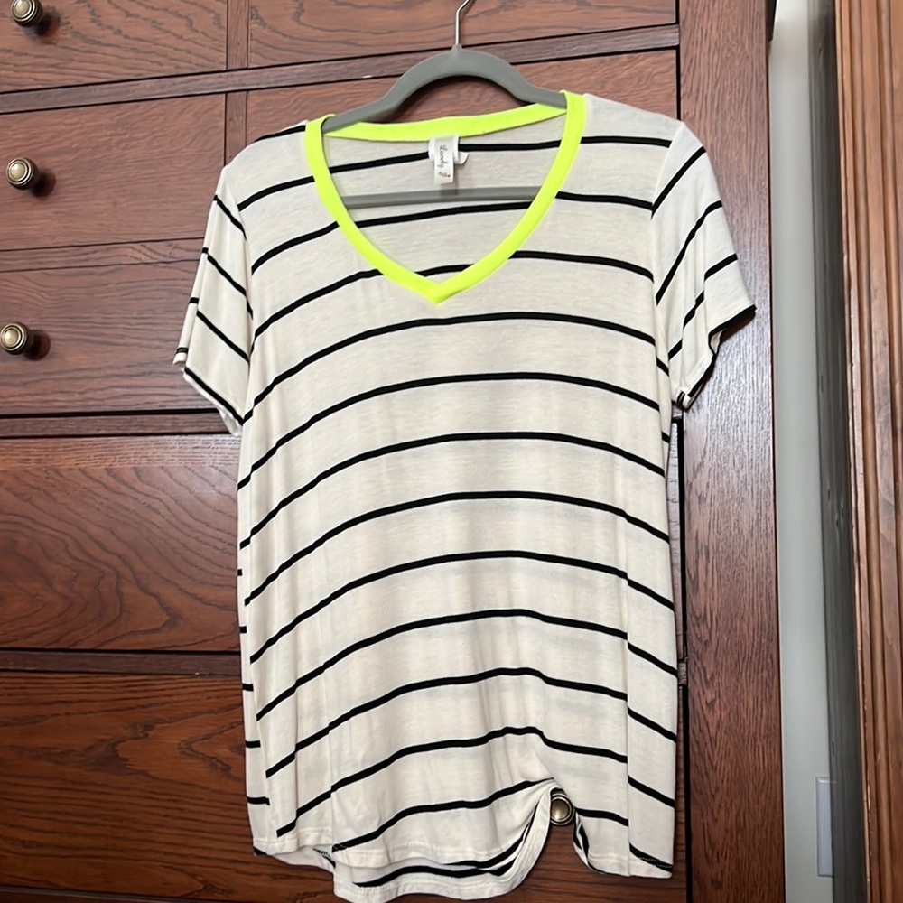 Striped shirt with neon collar